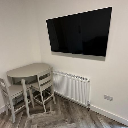 Отель Ashley'S Place Манчестер Экстерьер фото